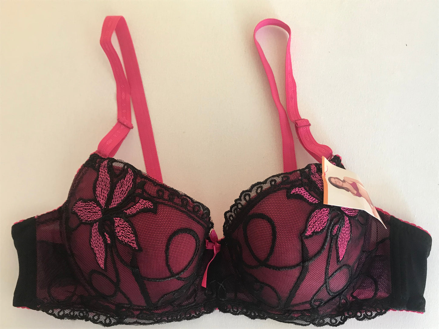 Bra and knicker thong set