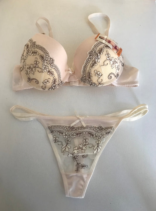 padded bra and knicker set